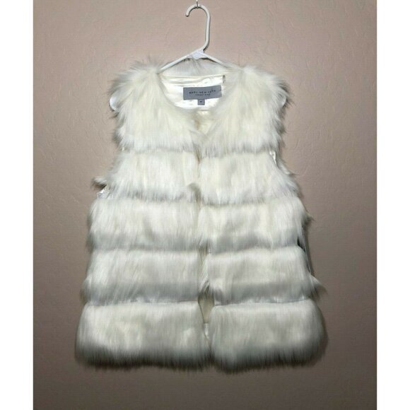 Marc New York Andrew Marc White Faux Fur Vest NWT Sz M NWT - Picture 1 of 6